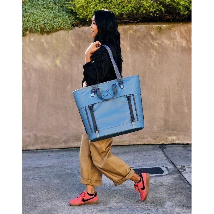 Carryout™ Soft Cooler Tote 30 L - Image 16