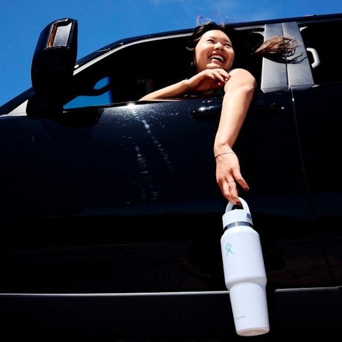 32 oz Travel Bottle with Flex Straw Cap - Image 8
