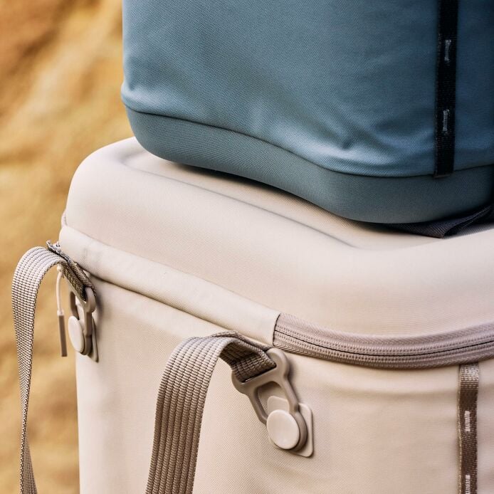Carryout™ Soft Cooler 30 L - Image 10